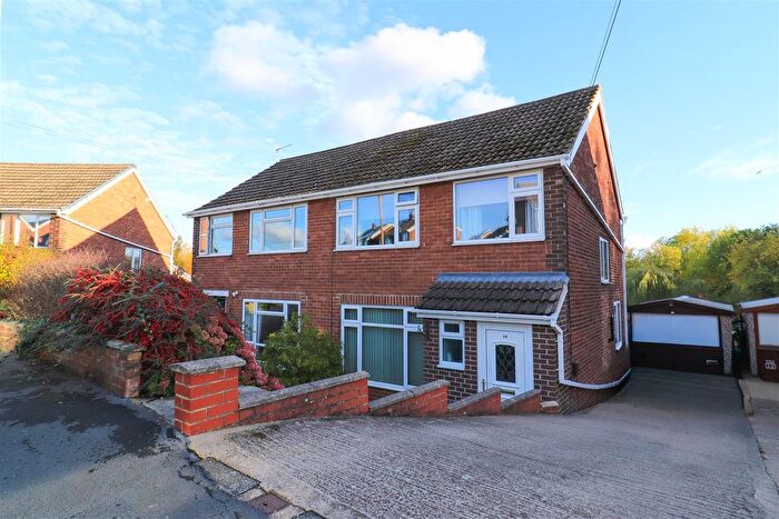 3 Bedroom Semi Detached House For Sale In Manor Rise, Walton, Wakefield, WF2