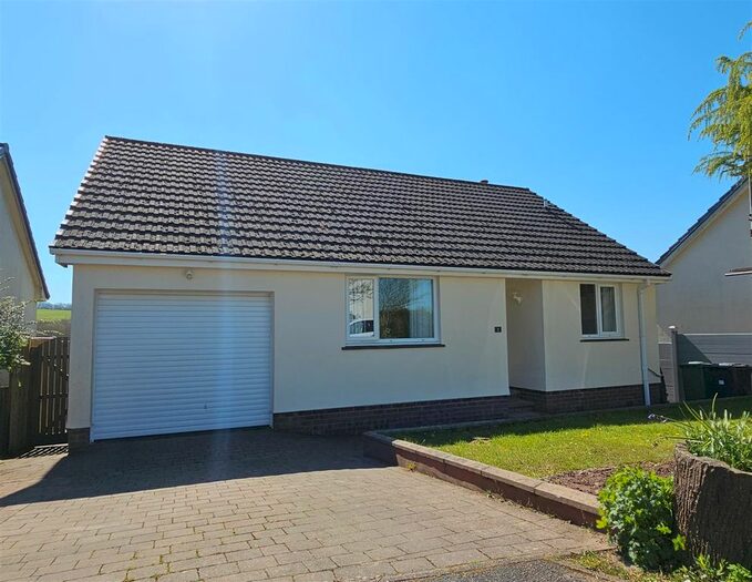 2 Bedroom Detached Bungalow For Sale In Meadow Close, Bratton Fleming, Barnstaple, EX31