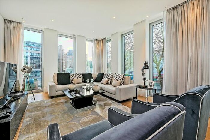 2 Bedroom Flat To Rent In Hollandgreen Place, London, W8