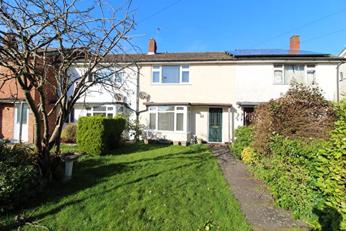 3 Bedroom Terraced House To Rent In Clive Road, Highcliffe, BH23