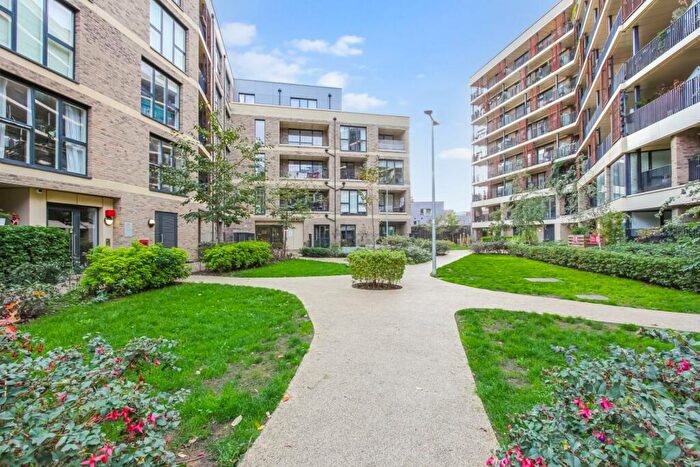 1 Bedroom Apartment To Rent In Scena Way, SE5