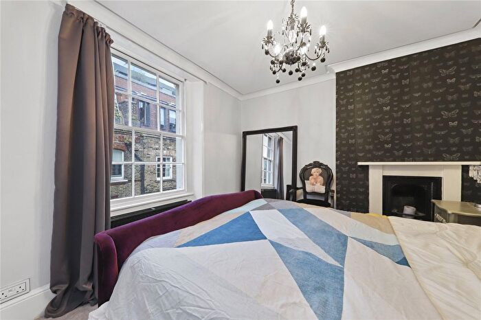 1 Bedroom Flat To Rent In New Row, Covent Garden, London, WC2N