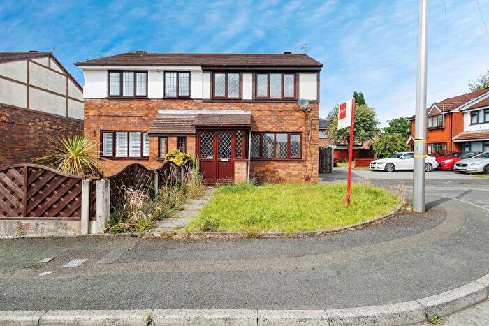 3 Bedroom Semi-Detached House To Rent In Chestnut Gardens, Denton, M34