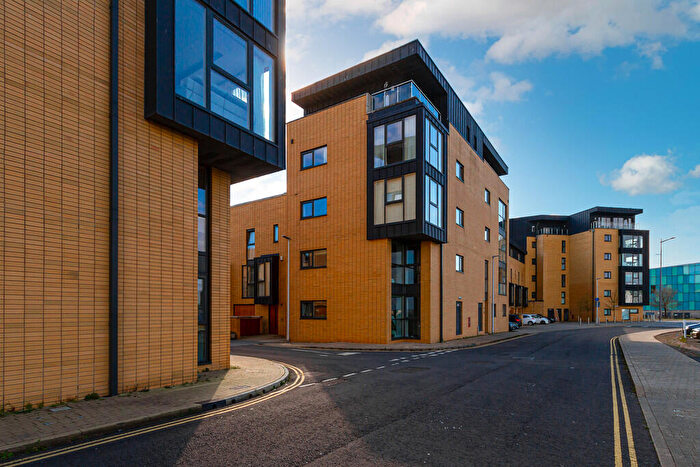 2 Bedroom Apartment To Rent In Empire Way, Cardiff Bay, CF11