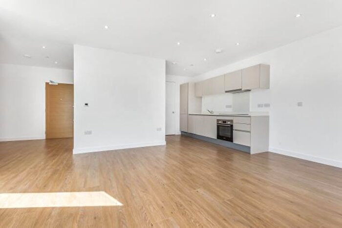 1 Bedroom Apartment To Rent In Royal Winchester House, Bracknell, RG12