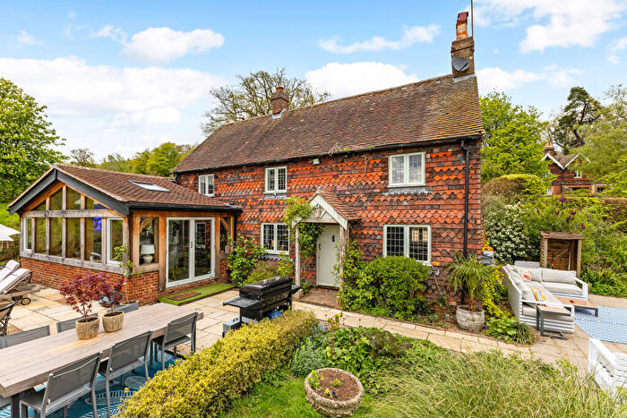 3 Bedroom Cottage For Sale In Broomehall Road, Coldharbour, RH5