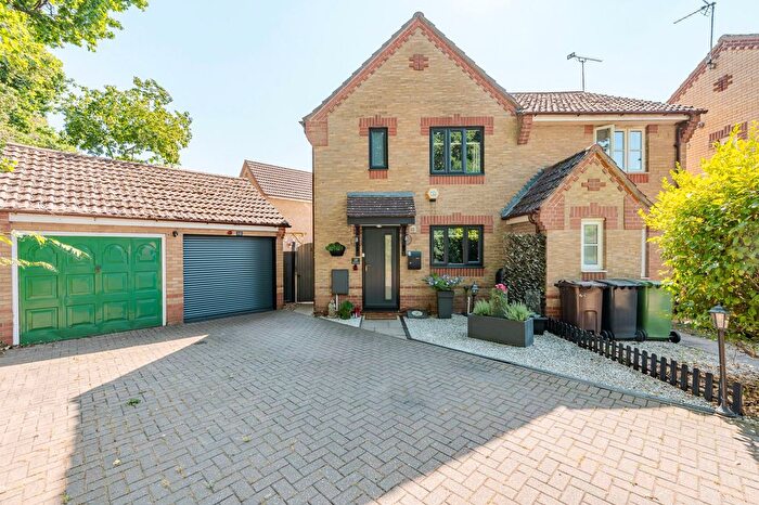 3 Bedroom Semi-Detached House For Sale In Heartsease Road, Thetford, IP24