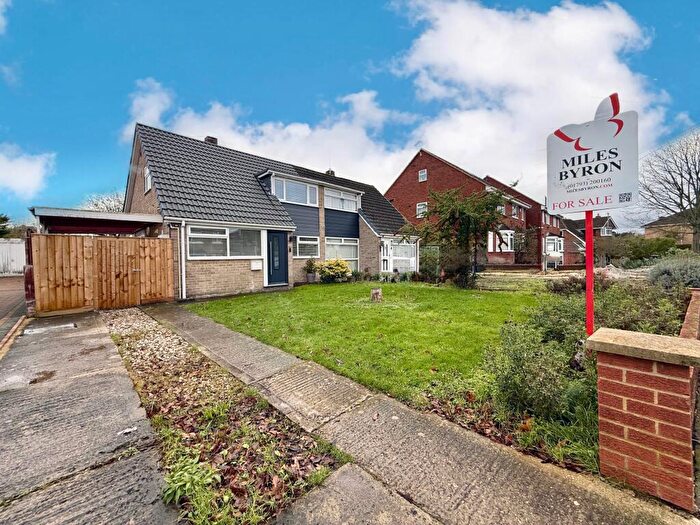 4 Bedroom Semi Detached House For Sale In Upham Road, Old Walcot, Swindon, SN3