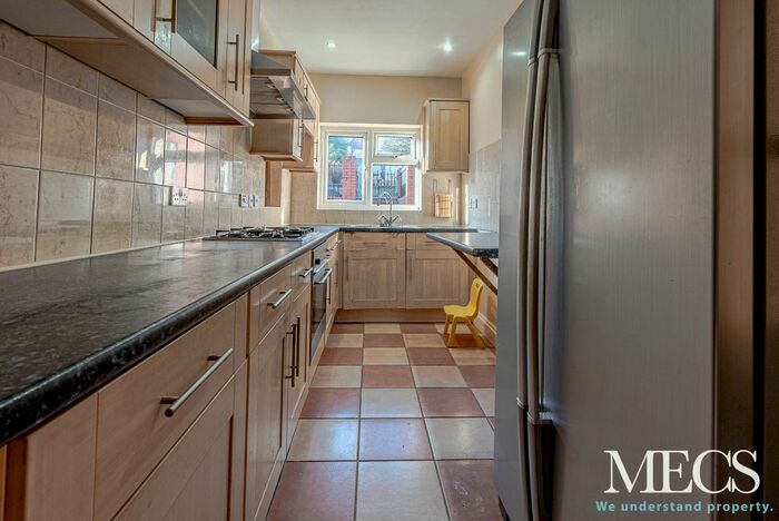 4 Bedroom Semi-Detached House To Rent In Pereira Road, Birmingham, B17