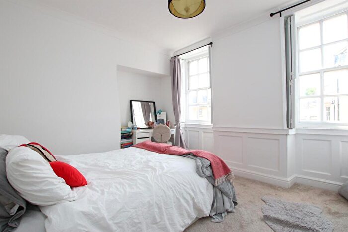 2 Bedroom Flat To Rent In Bladud Buildings, Bath, BA1