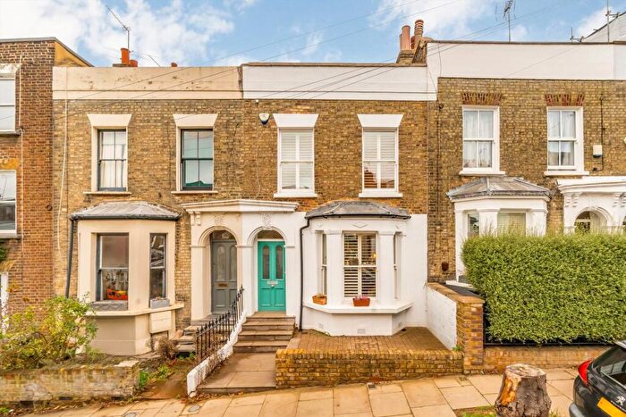 2 Bedroom House For Sale In Spencer Rise, Dartmouth Park, NW5