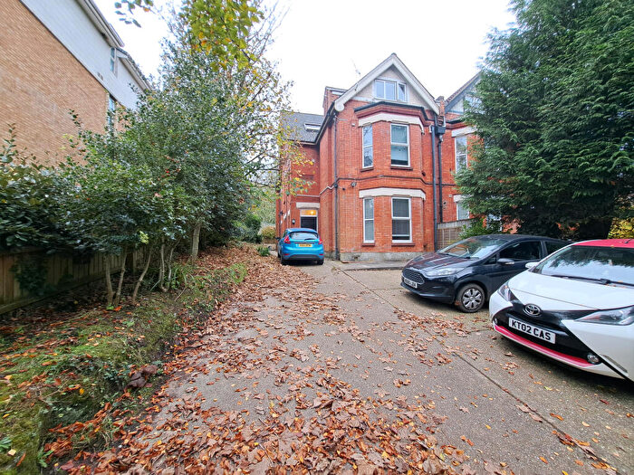 2 Bedroom Flat To Rent In Suffolk Road, Bournemouth, BH2