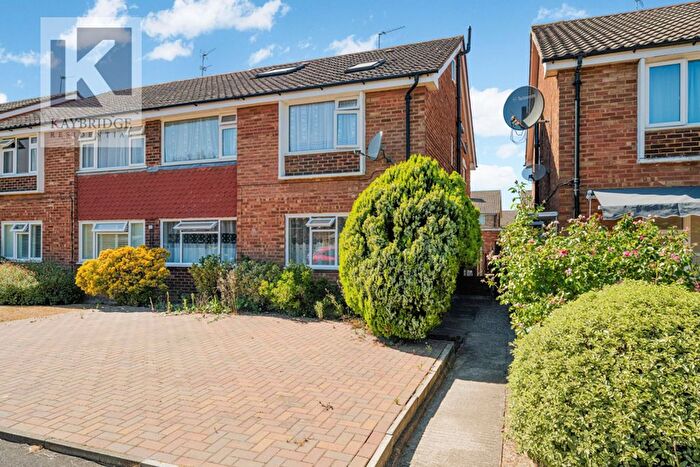 3 Bedroom Maisonette For Sale In Jasmin Road, Epsom, KT19