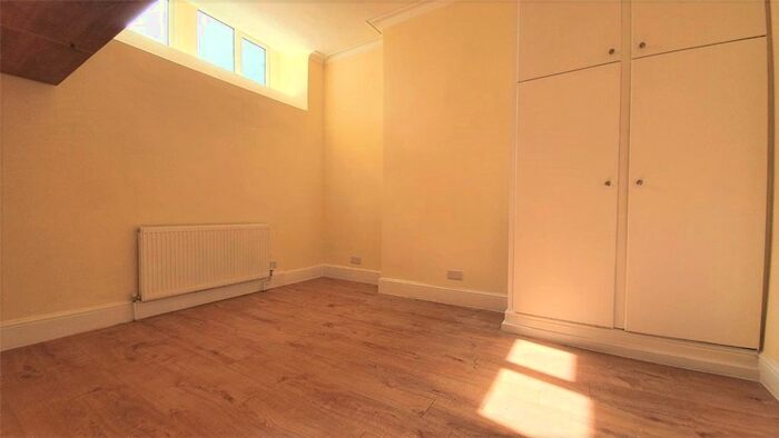 Studio To Rent In Spencer Road, Harrow, HA3