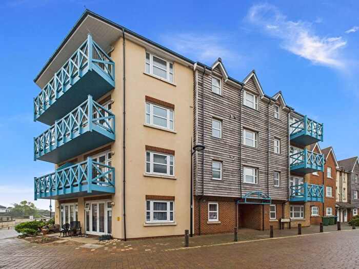 2 Bedroom Flat For Sale In Broad Reach Mews, Shoreham By Sea, BN43