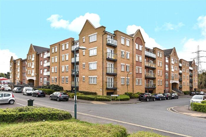 2 Bedroom Flat To Rent In Black Eagle Drive, Northfleet, Gravesend, DA11