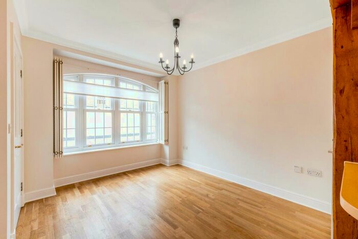 3 Bedroom Town House To Rent In St Martins Lane, Beckenham, BR3