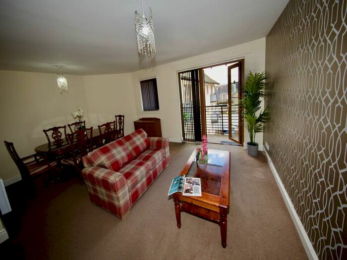 3 Bedroom Flat To Rent In Long Lane, Broughty -Ferry, Dundee, DD5