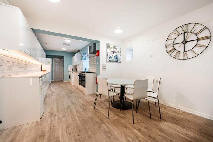 9 Bedroom Terraced House To Rent In Harrow Road, Selly Oak, Birmingham, B29