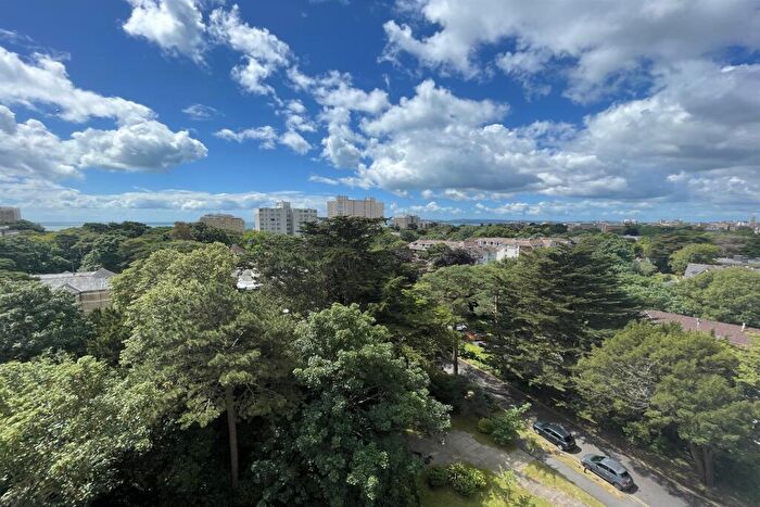 2 Bedroom Flat For Sale In Bournemouth, BH1