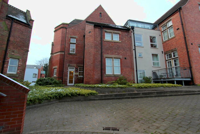 2 Bedroom Flat To Rent In The Manor Centre Church Street, Beeston, NG9