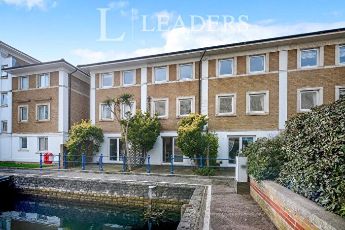 3 Bedroom House To Rent In Victory Mews, The Strand, Brighton Marina Villag, BN2