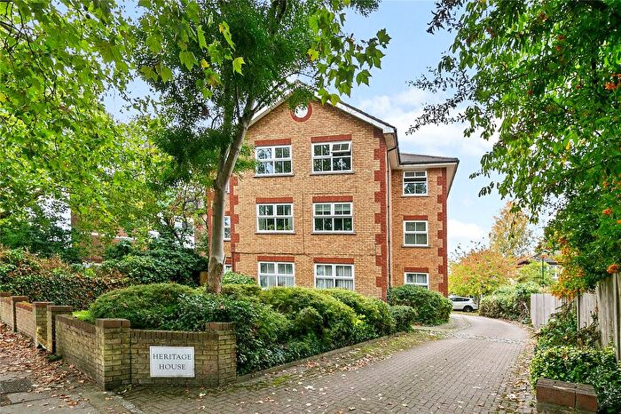 1 Bedroom Flat To Rent In London Road, Twickenham, TW1