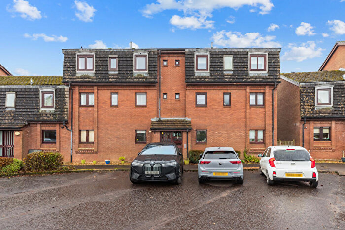 2 Bedroom Apartment For Sale In Park View, Strathaven, Lanarkshire, ML10