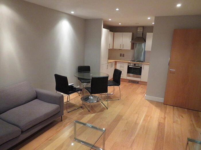 1 Bedroom Apartment To Rent In Bute Terrace, Cardiff, CF10