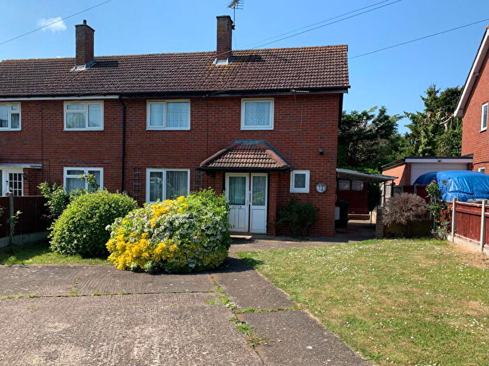 3 Bedroom Semi-Detached House For Sale In Greenfield Close, Eccles, ME20