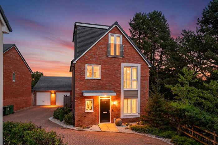 5 Bedroom Detached House For Sale In Church View Close, Cofton Hackett, B45