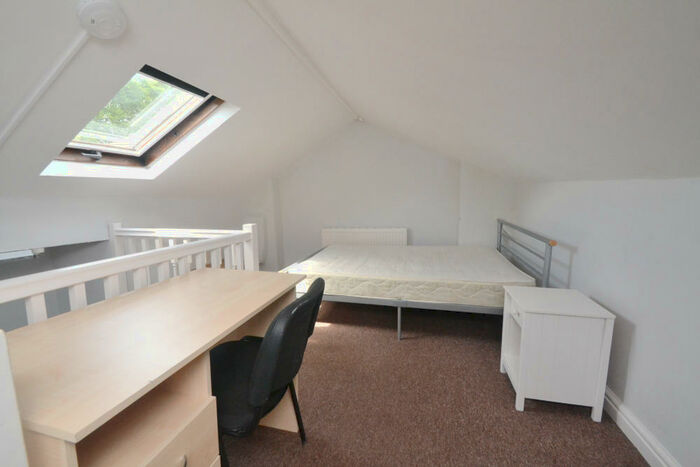 6 Bedroom Terraced House To Rent In Nuneham Avenue, Withington, Manchester, M20