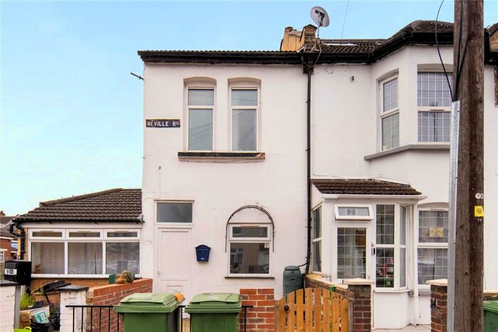 3 Bedroom End Of Terrace House To Rent In Neville Road, Forest Gate, London, E7