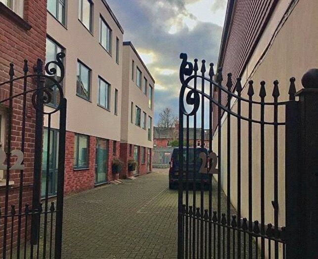 2 Bedroom Flat To Rent In Britannia Place, Henley-on-Thames, Oxfordshire, RG9