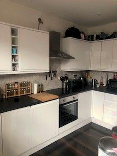 2 Bedroom Flat To Rent In New Cross Road, New Cross, SE14