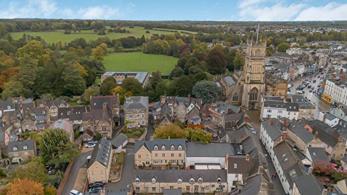 3 Bedroom Terraced House For Sale In Loveday Mews, Cirencester, GL7