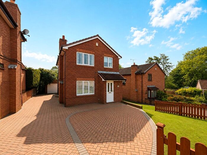 4 Bedroom Detached House For Sale In Parlington Meadow, Barwick In Elmet, LS15