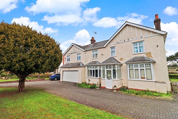 6 Bedroom Detached House For Sale In Church Lane, Braintree, CM7