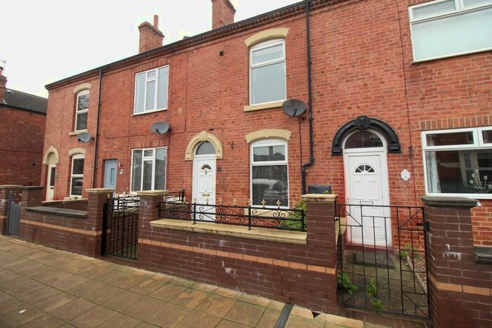 2 Bedroom Terraced House To Rent In Roundhill Road, Castleford, WF10