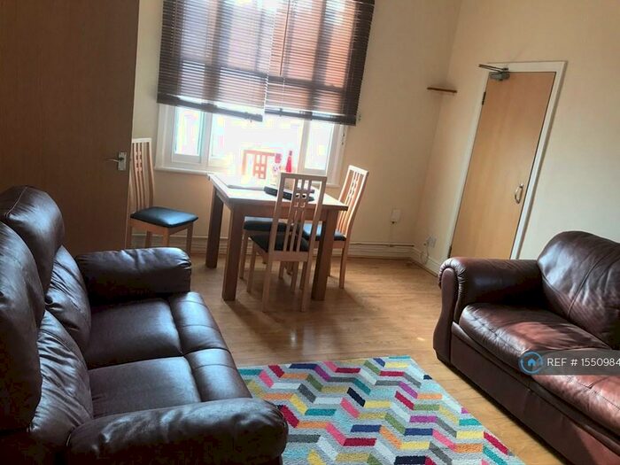 4 Bedroom Terraced House To Rent In Rasen Lane, Lincoln, LN1