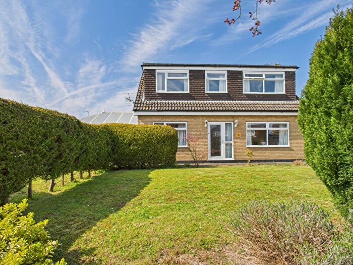 4 Bedroom Detached Bungalow For Sale In Churchill Avenue, Brigg, DN20