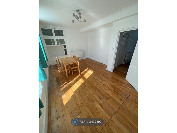 3 Bedroom Maisonette To Rent In Holburne Road, London, SE3