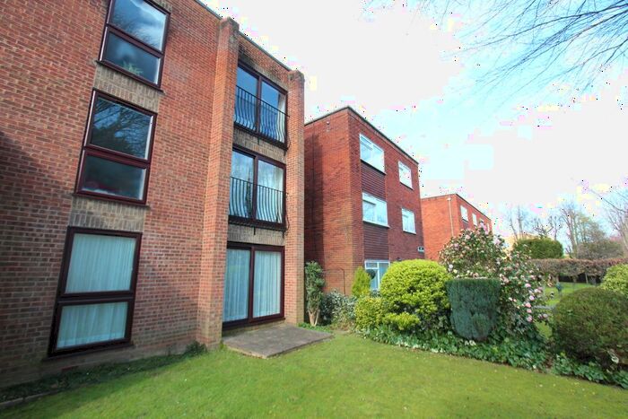2 Bedroom Flat To Rent In Wellington Road, Enfield, EN1