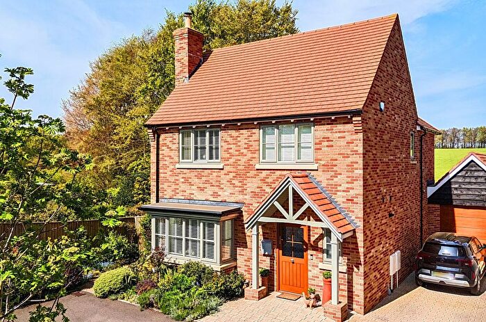 4 Bedroom Detached House For Sale In Chalky Road, Broadmayne, Dorchester, DT2