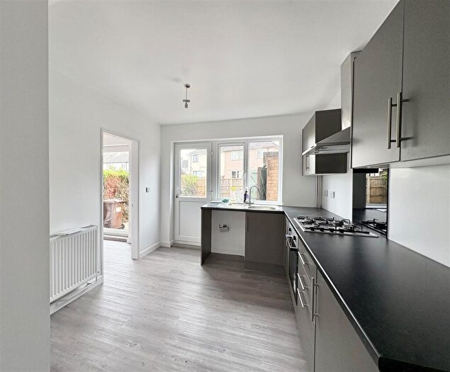 3 Bedroom Terraced House To Rent In Southchurch Drive, Clifton, Nottingham, NG11