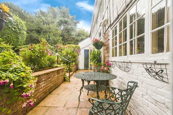 3 Bedroom Semi-Detached House For Sale In West Street, Wilton, Salisbury, SP2