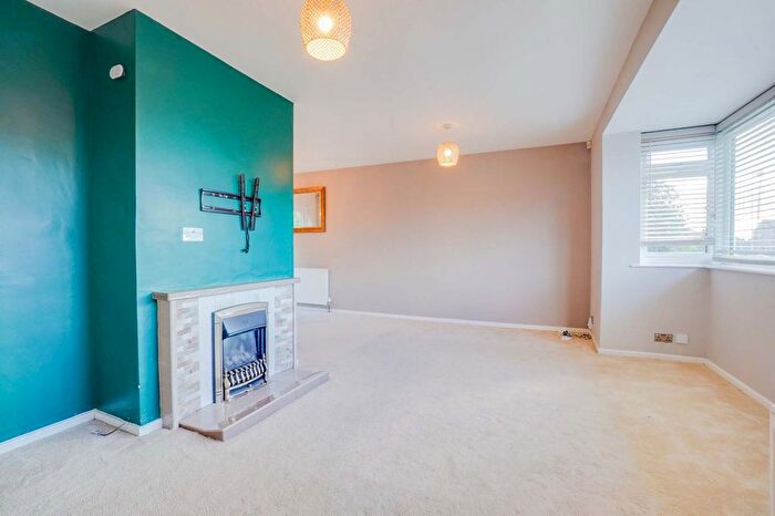 3 Bedroom Detached House For Sale In Briar Meads, Oadby, Leicester, LE2