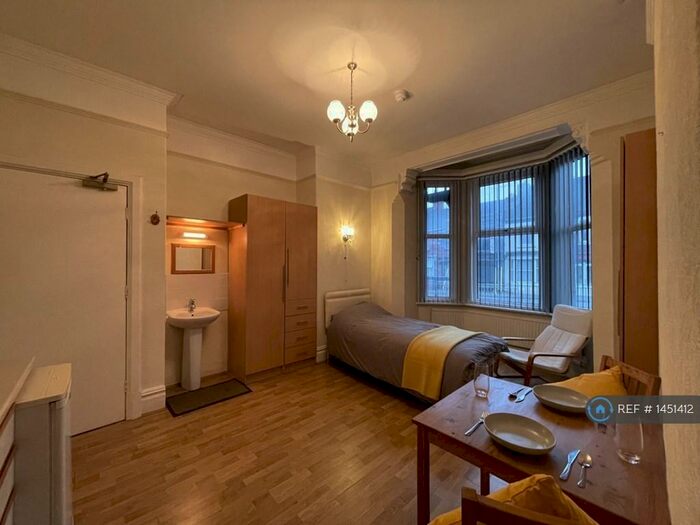 Studio To Rent In London Road, Newcastle-Under-Lyme, ST5