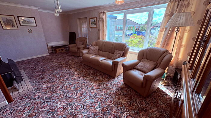 2 Bedroom Detached Bungalow For Sale In Dob Lane, Walmer Bridge, PR4