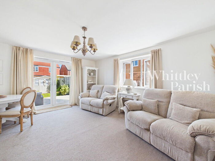 2 Bedroom Semi-Detached House For Sale In Bunting Drive, Diss, IP22